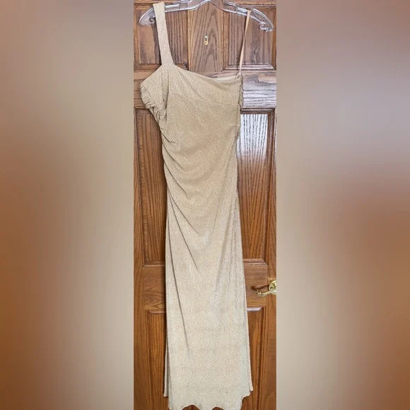 Cache Gold One-Shoulder Prom Dress - Picture 2 of 2